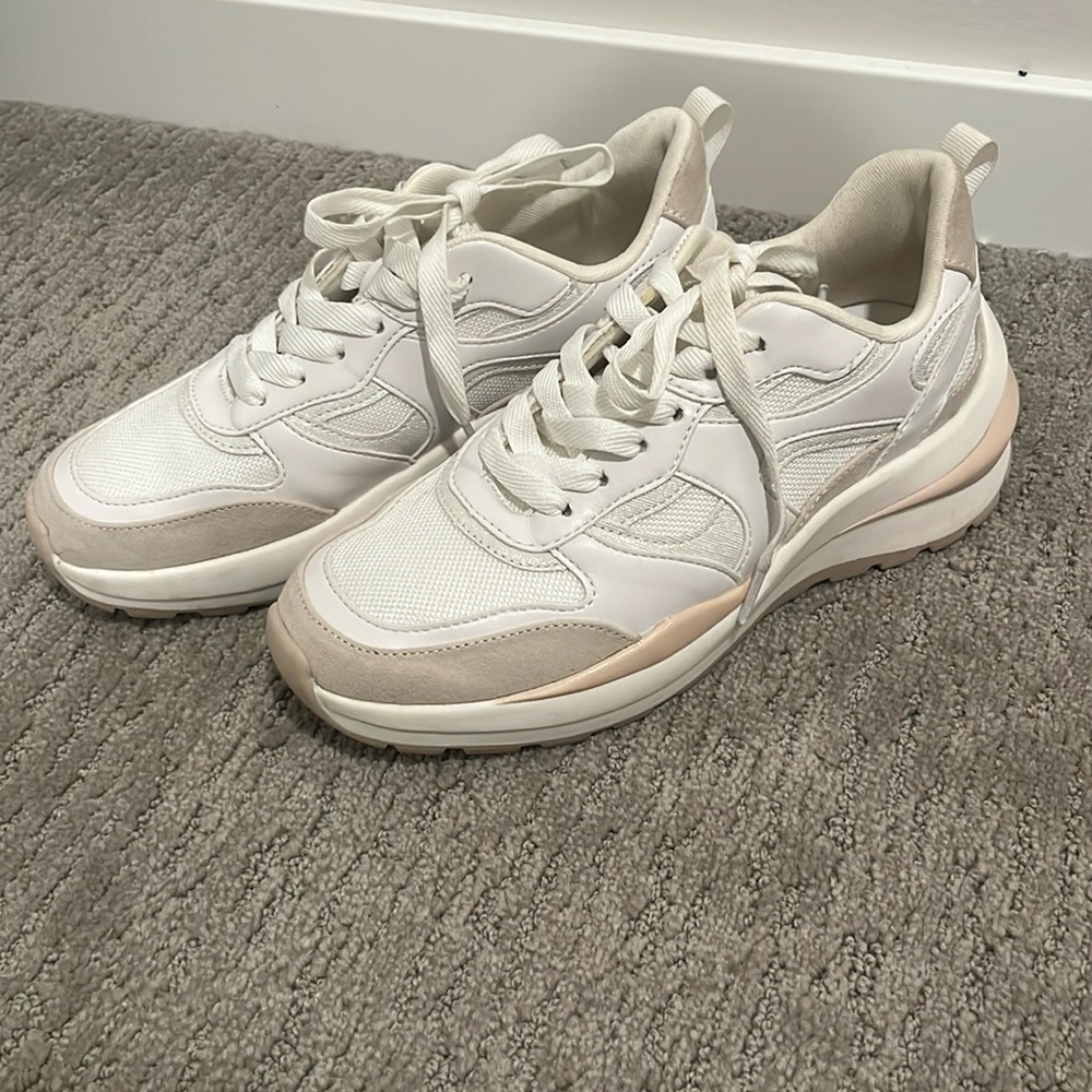 JLO JENNIFER LOPEZ Carele Sneaker